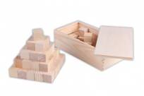 Würfel für die Würfelbauten Kompletter Holzkasten mit 64 Holzwürfeln mit den Maßen 3 x 3 x 3 cm passend für die Arbeit mit den Würfelbauten. 