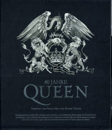 40 JAHRE QUEEN Vorwort von Brian May und Roger Taylor Dieses offizielle Box-Set enthält ein liebevoll illustriertes Buch über die Geschichte von Queen, dazu sorgfältig hergestellte, herausnehmbare Queen-Memorabilien sowie eine CD mit einem 1977 aufgenommenen Interview mit der gesamten Band